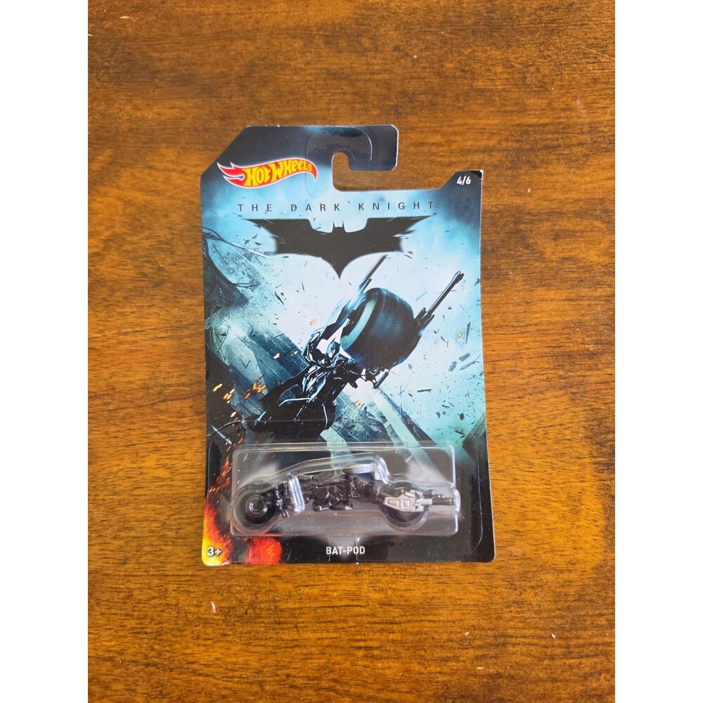 Hot Wheels The Dark Knight Bat Pod Batman Motorcycle 2015 Black Silver Trim